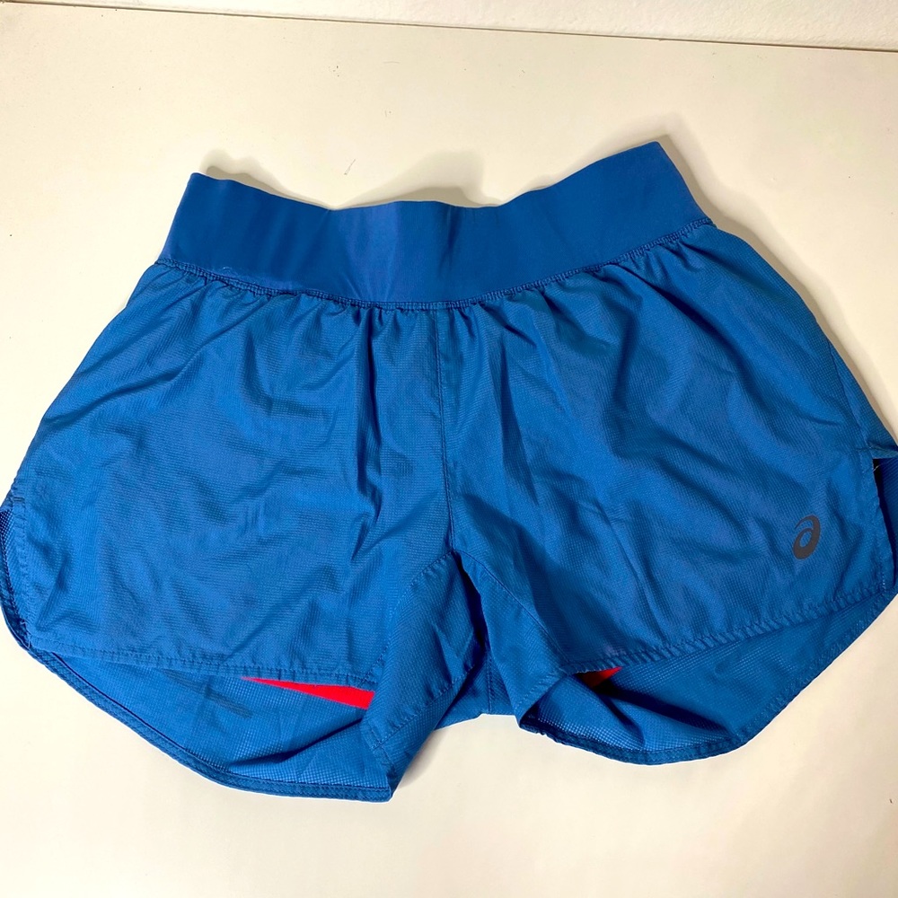 Running shorts